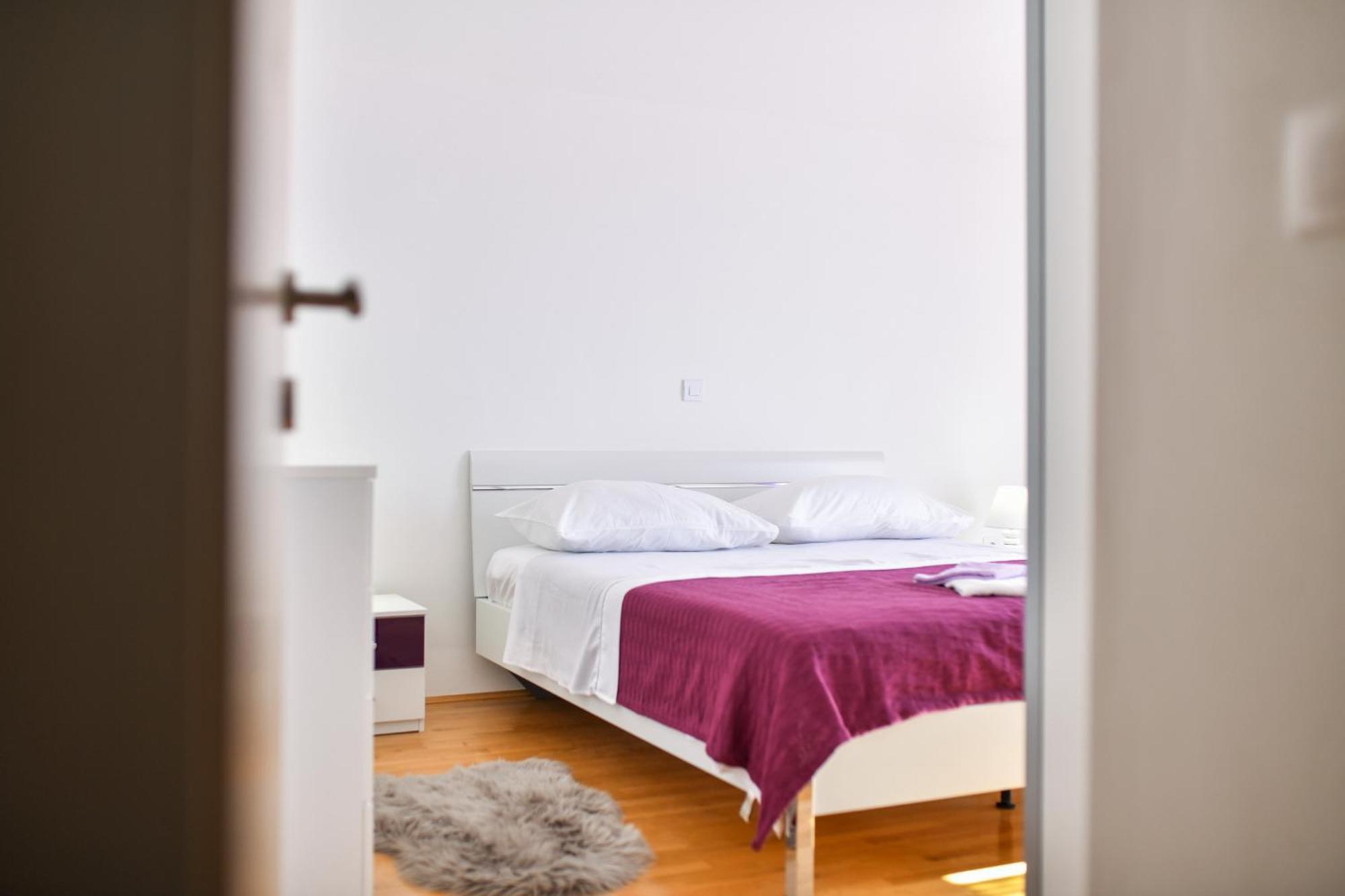 Apartman Novokmet-Crno Hotel Zadar Buitenkant foto