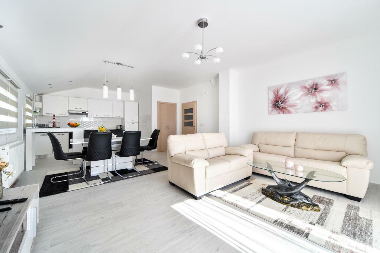 Apartman Novokmet-Crno Hotel Zadar Buitenkant foto