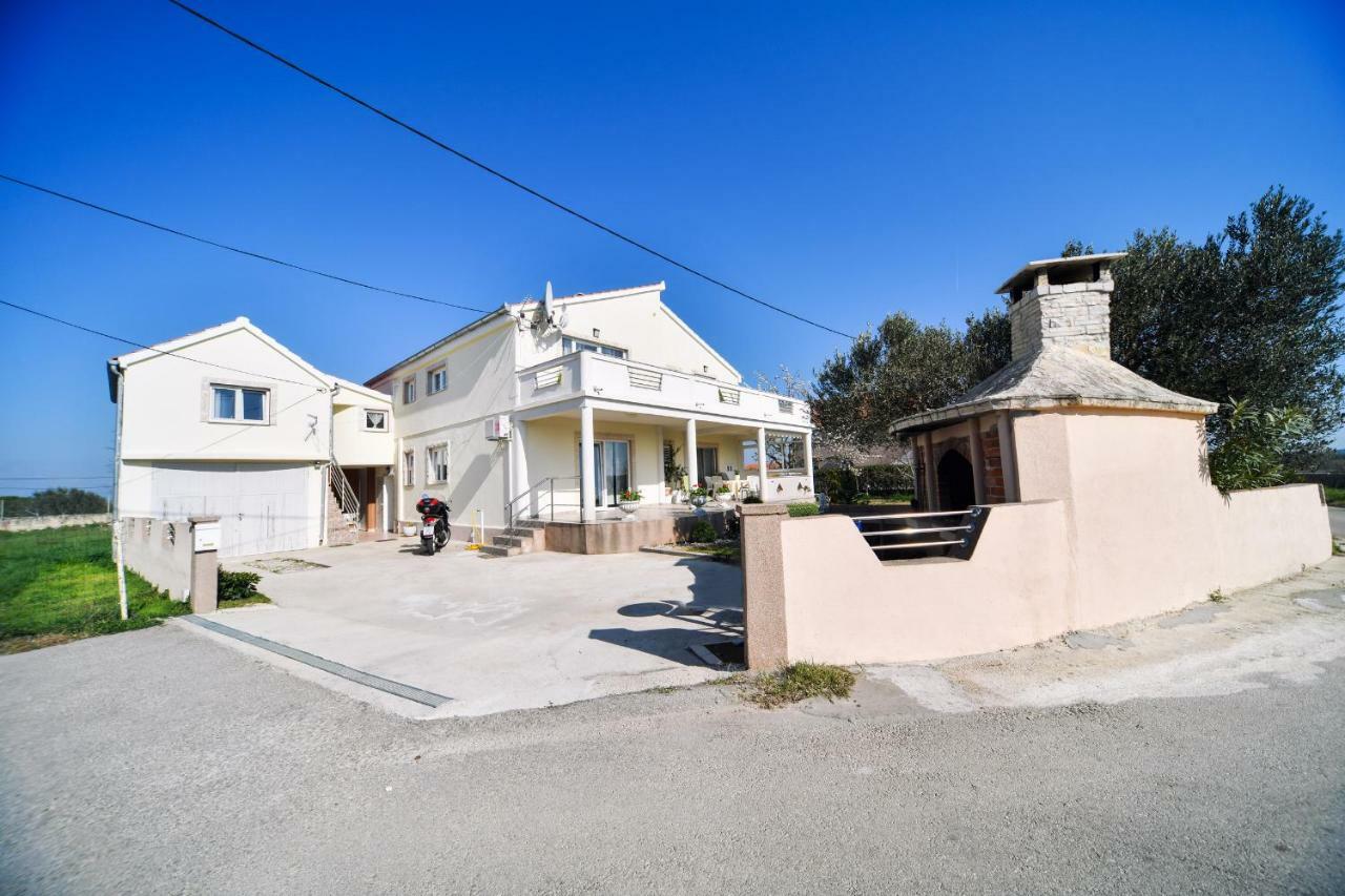 Apartman Novokmet-Crno Hotel Zadar Buitenkant foto