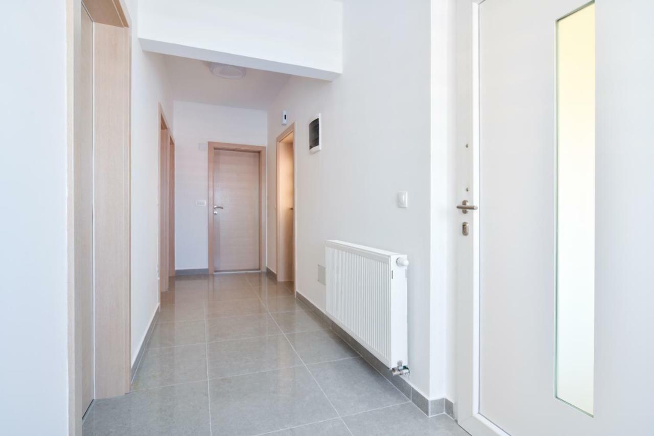 Apartman Novokmet-Crno Hotel Zadar Buitenkant foto